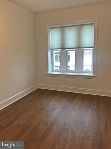 Foto del edificio - 335 W Market St