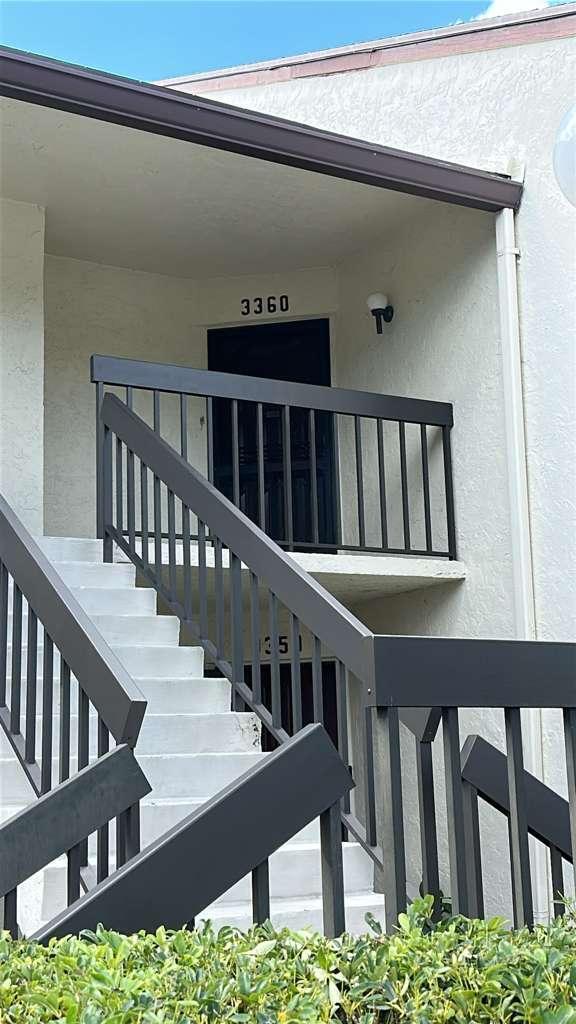 Foto del edificio - 3360 Lucerne Park Dr