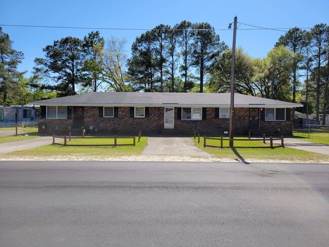 Building Photo - 5945 Gregory St