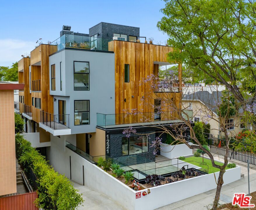 1221 N Detroit St Unit 2, West Hollywood, CA 90046 Apartment for Rent