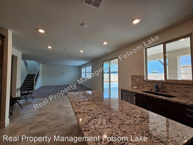 Building Photo - 5 br, 3 bath House - 12767 Herringbone Way