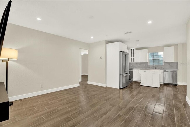 Building Photo - 1910 E Wilder Ave