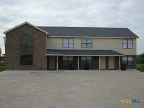Building Photo - 4505 Jeff Scott Dr