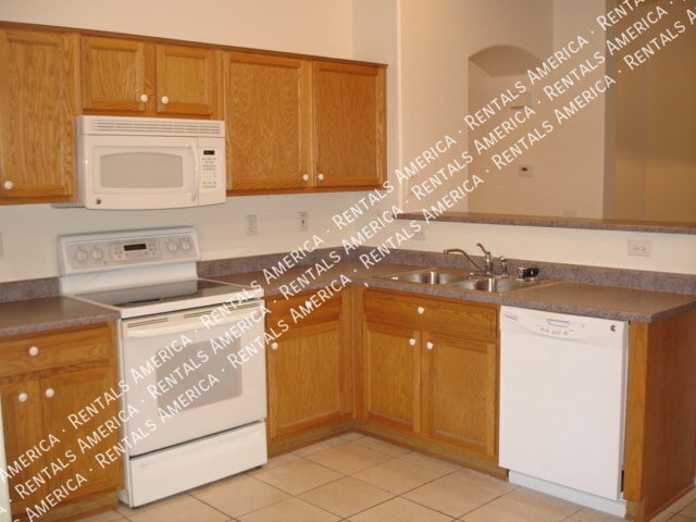 Building Photo - 17463 W Rock Wren Ct