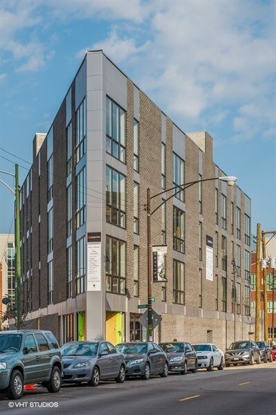 Primary Photo - 943 N Crosby St