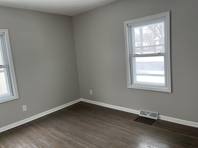 Foto del edificio - 5415 Dupont Ave N