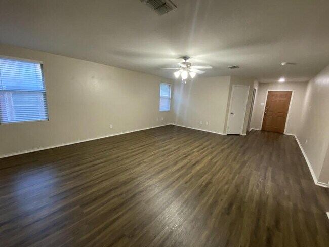 Building Photo - 12862 Vassar Dr