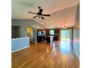 Building Photo - 3780 Timberlake Ct SE