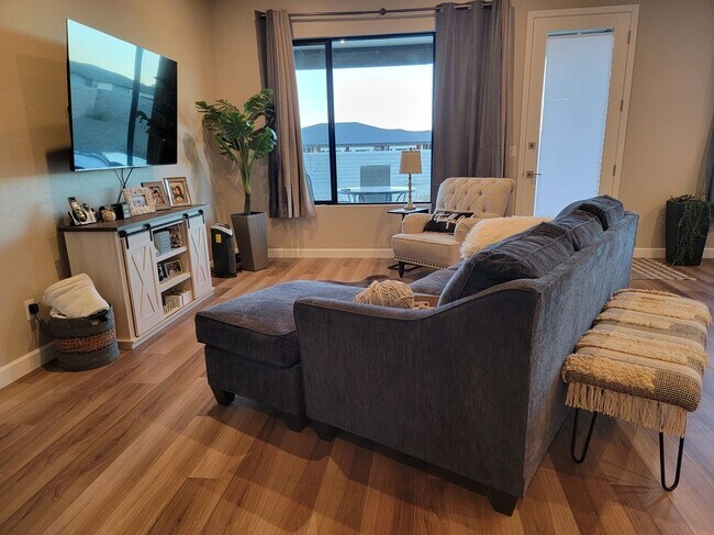 Foto del edificio - 5834 E Richmond Rd