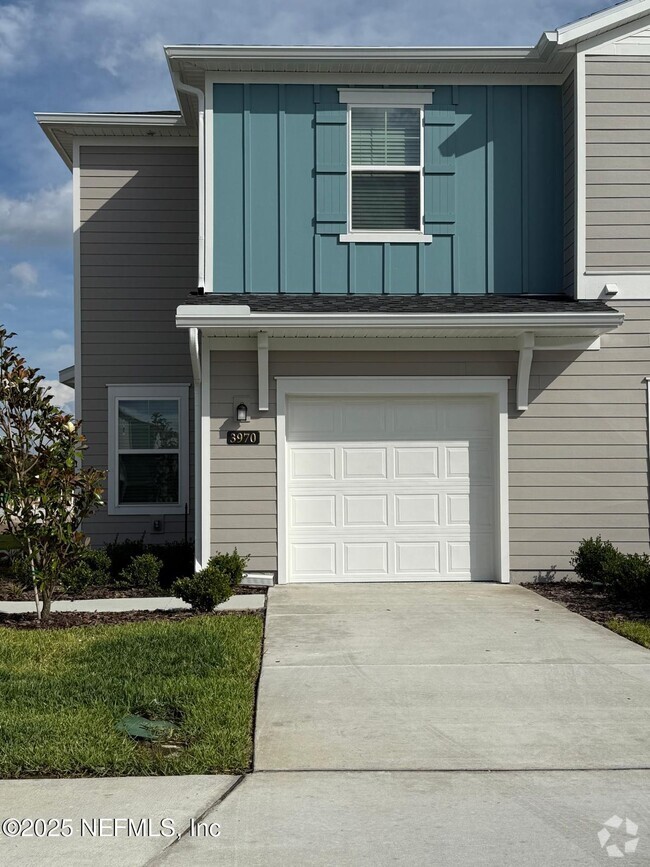 Building Photo - 3970 Silver Hay Ln