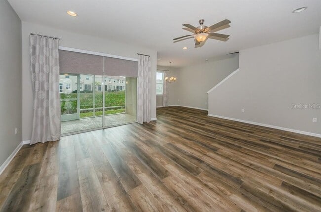 Foto del edificio - 558 53rd Ave N