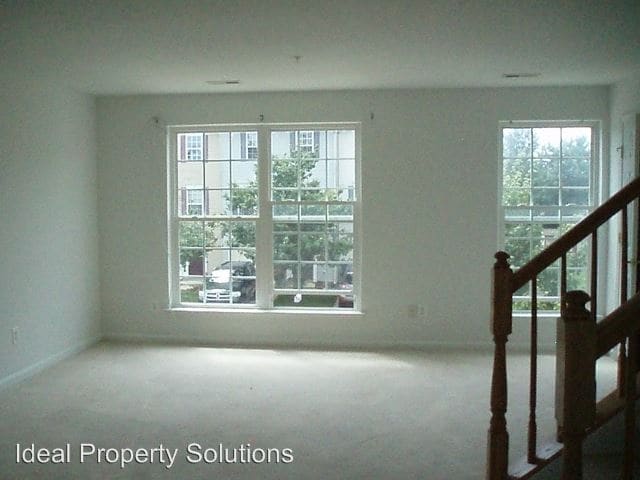 Building Photo - 406 Main Sail Ln
