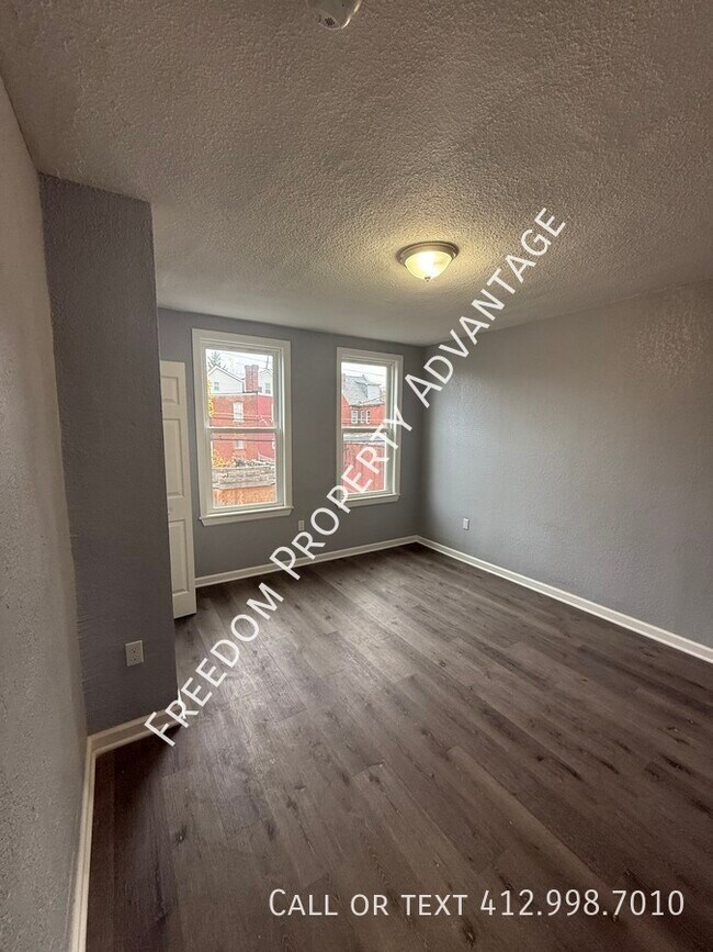 Foto del edificio - 7818 Formosa Way