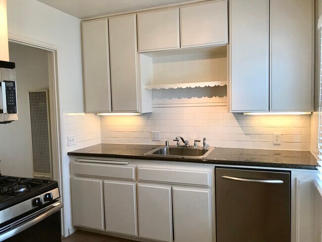 Foto del edificio - 4256 Noyes St