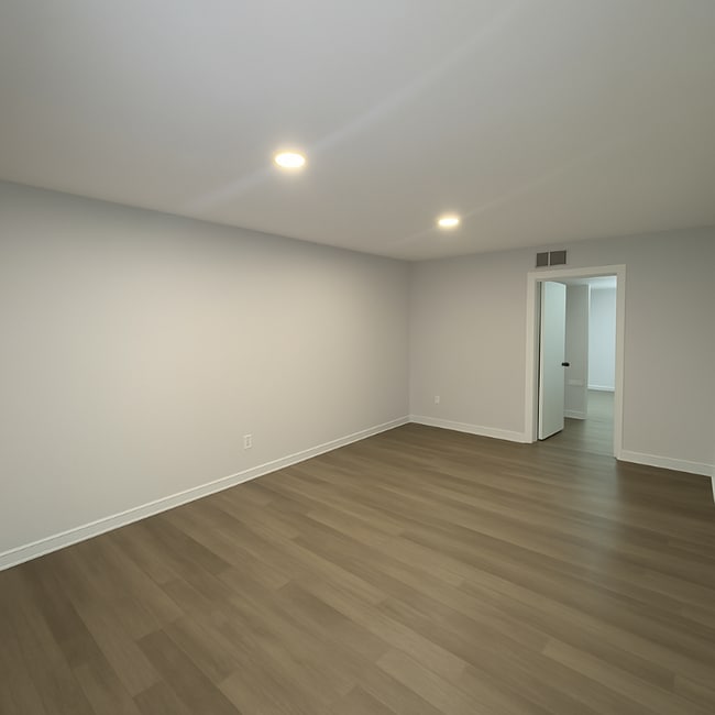 Building Photo - 8001 Chanute Pl