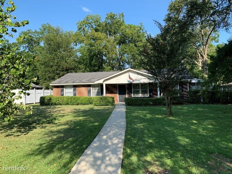 Foto principal - 3 br, 1 bath House - 2006 Doncaster Drive