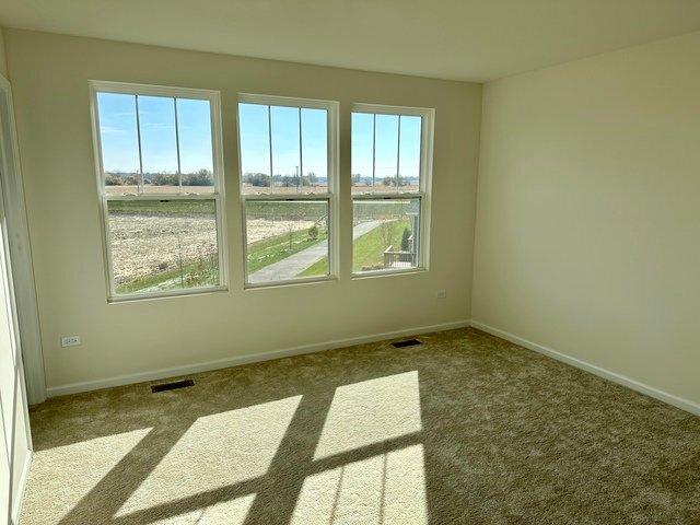 Building Photo - 5951 Hawkweed Dr