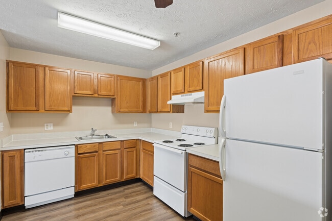Interior Photo - Eaton Ridge
