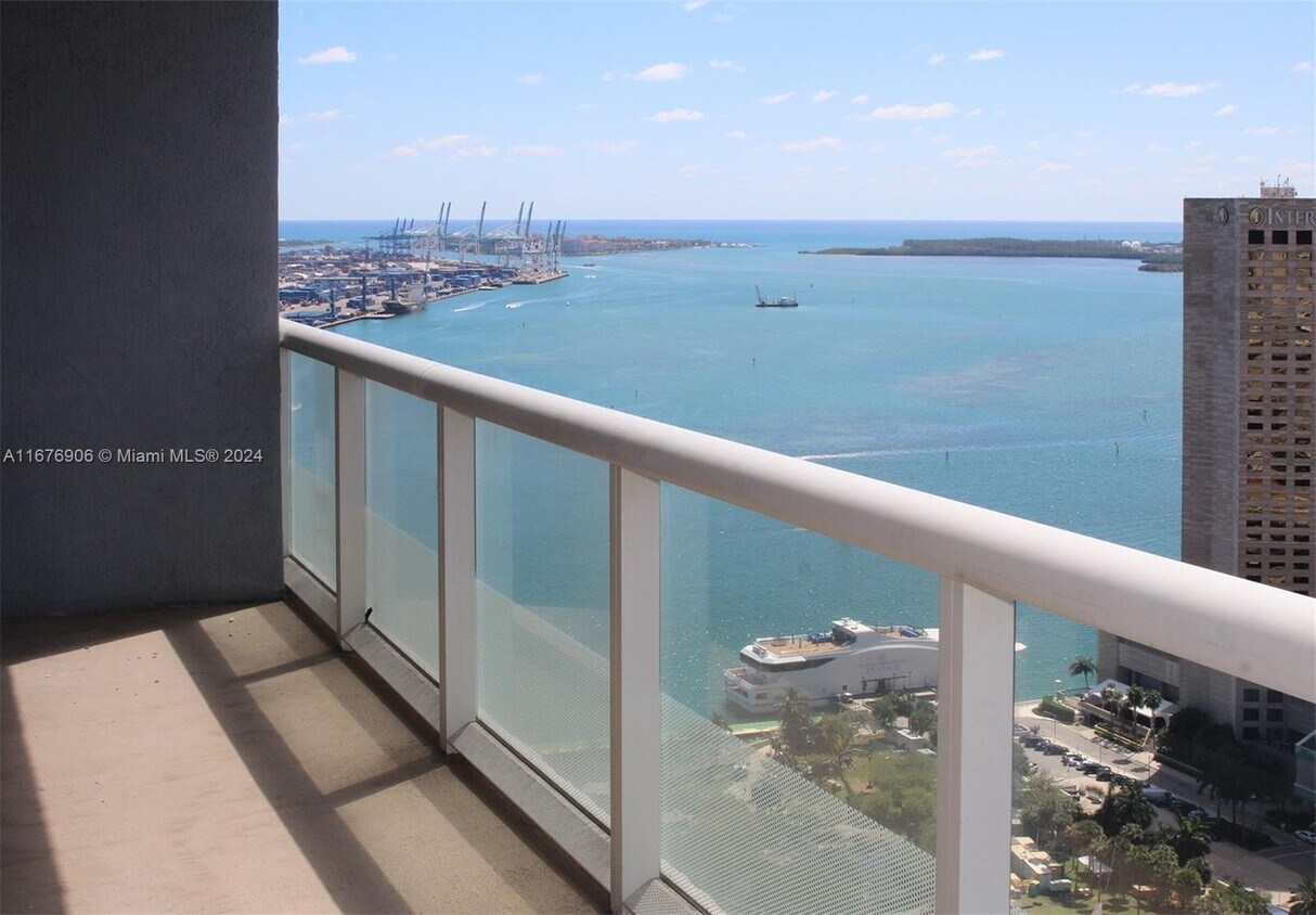 Primary Photo - 50 Biscayne Blvd