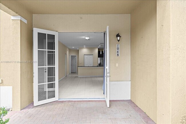 Foto del edificio - 1048 SW 147th Ave