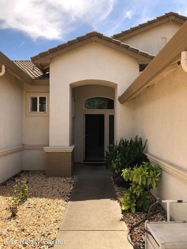 Foto del edificio - 4 br, 2 bath House - 1038 Armstrong Way