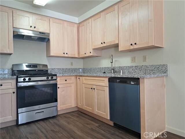 Building Photo - 7097 Trask Ave
