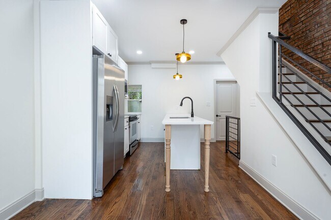 Foto del edificio - 2226 N Sydenham St