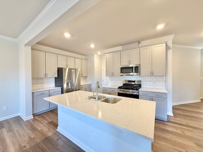Foto del edificio - Stunning New Construction 3BD, 2.5BA End Unit Morrisville Townhome with Premier HOA Amenities in ...