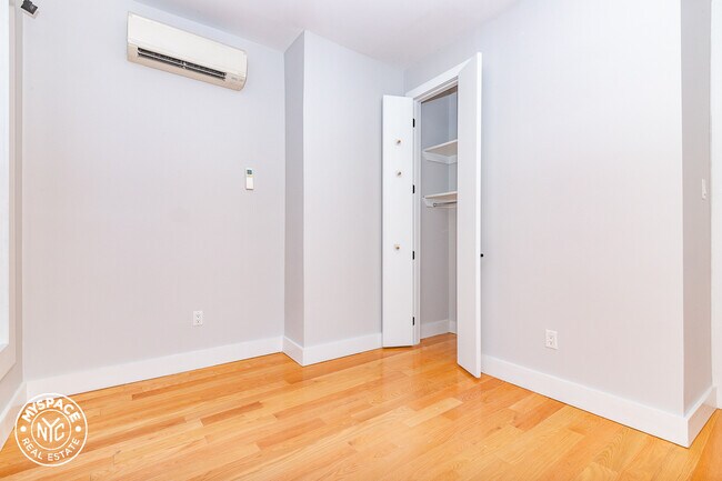 Building Photo - 273 Driggs Ave