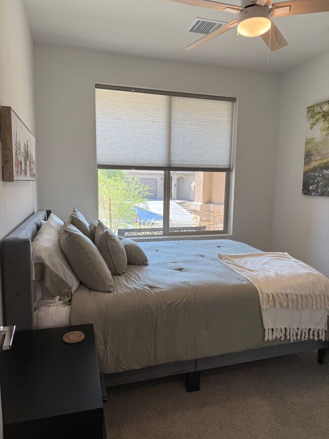 Building Photo - "NEW Luxury 3 BR" Designer furnished Home ...