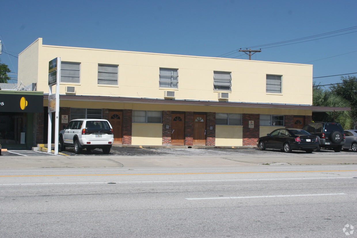 Primary Photo - 7201 Central Ave