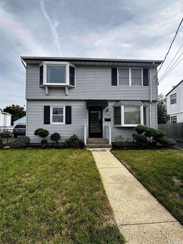 Primary Photo - 1006 Mirabelle Ave