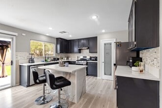 Building Photo - 6391 Cactus Dahlia St