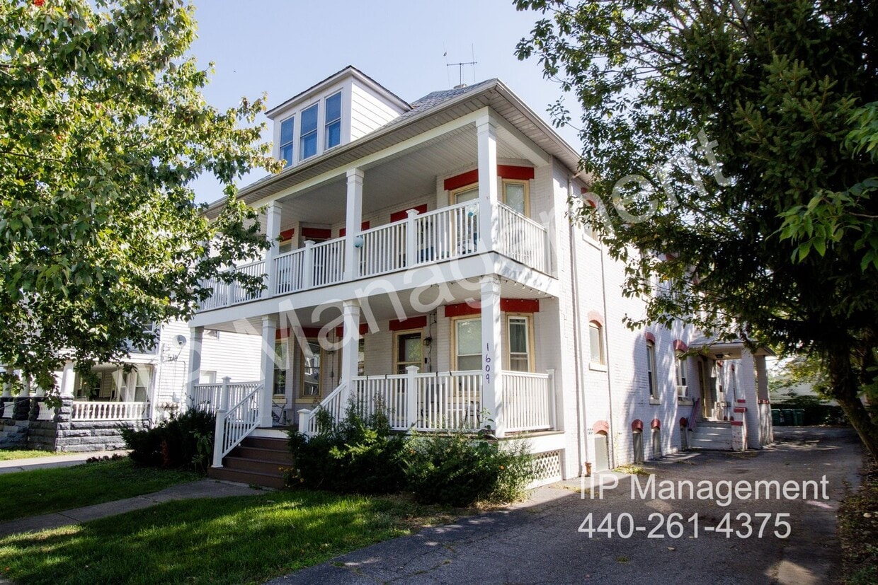 Primary Photo - 1609 Lakewood Ave