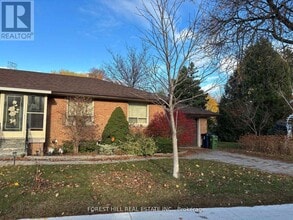 Building Photo - 152 Yorkview Dr