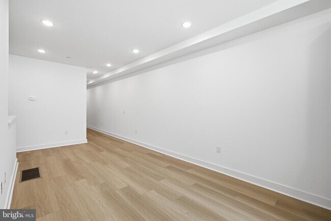 Foto del edificio - 3931 Fairmount Ave