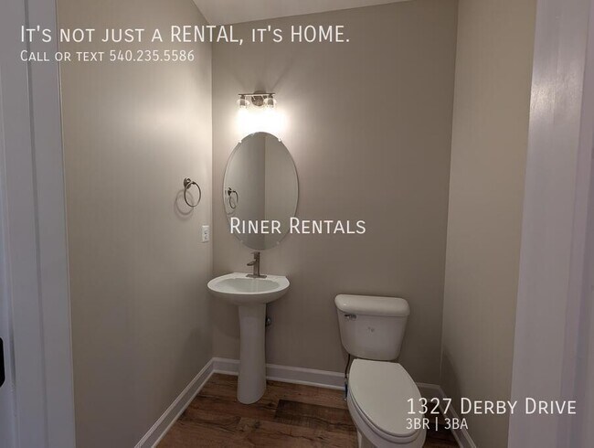Foto del edificio - 1327 Derby Dr