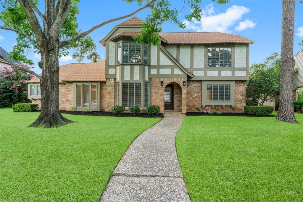 Primary Photo - 20534 Laverton Dr