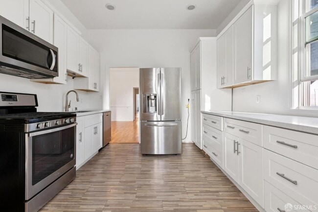 Foto del edificio - 1330 Alabama St