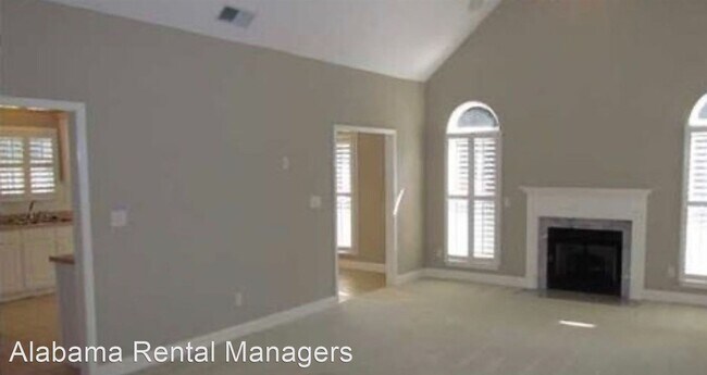 Building Photo - 5000 Paradise Lake Cir
