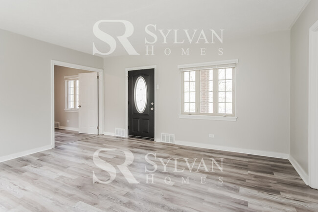 Building Photo - Lease today! No extra charge for contentme...