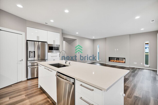 Building Photo - Stunning 4-Bed, 2.75-Bath Single-Family Home Ready for Rent!