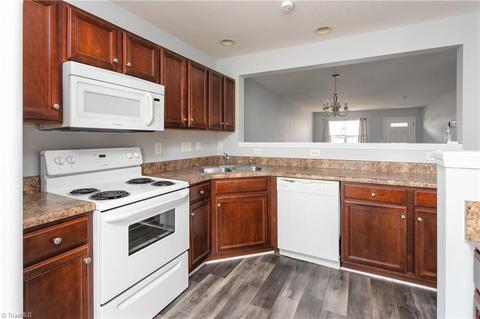 Foto del edificio - 225 Blue Robin Way