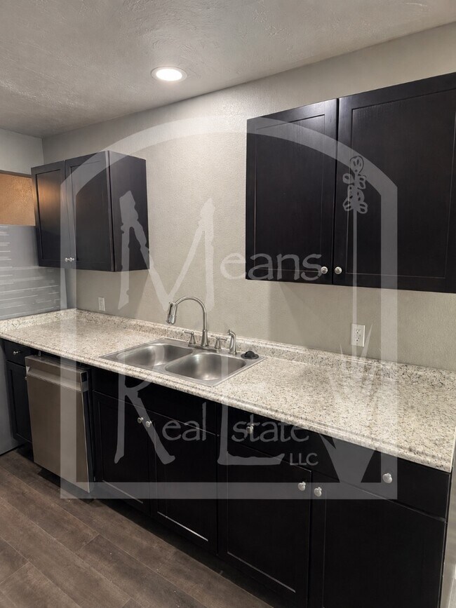 Foto del edificio - 608 Welshire St