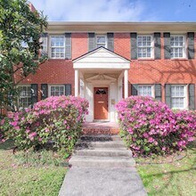 Building Photo - 1728 Hawthorne St