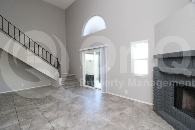 Foto del edificio - 3728 W Villa Theresa Dr