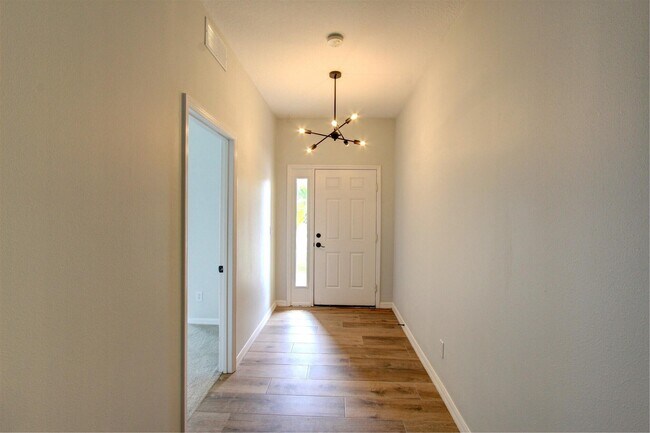 Foto del edificio - 5868 Duskywing Dr