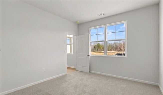 Building Photo - 129 King Vlg