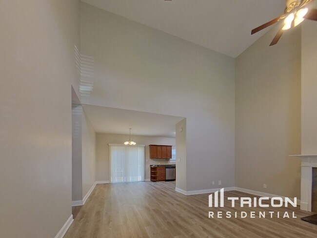 Building Photo - 345 Cottonwood Loop