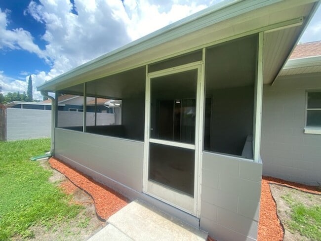 Foto del edificio - Southport Home